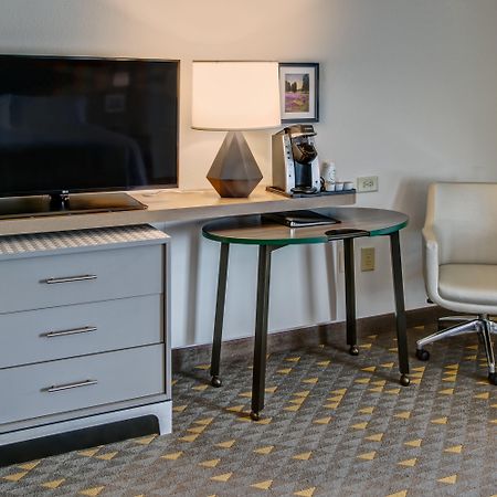 Holiday Inn Rocky Mount I-95 @ Us 64 By Ihg Екстер'єр фото